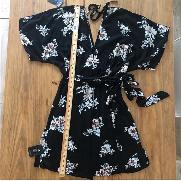 Faithfull The Brand Eze Wrap Dress - Picture 6 of 6